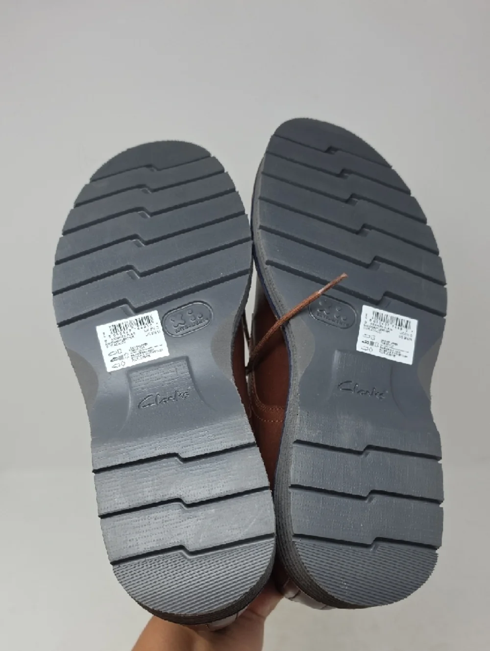 Clarks smooth brown